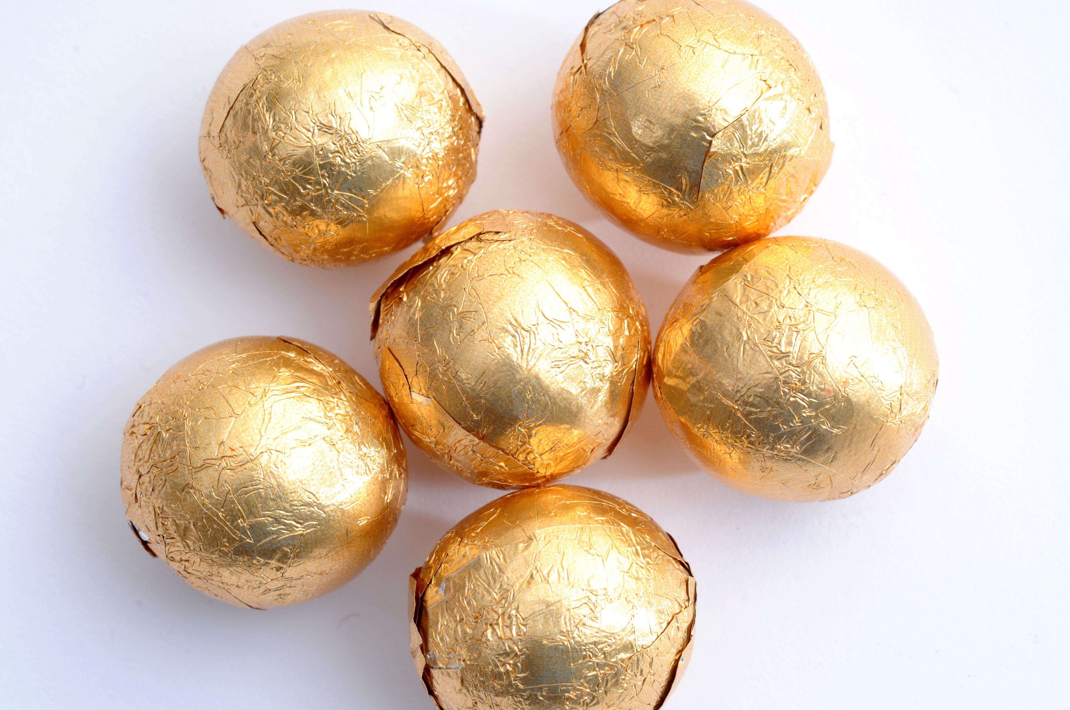 MILK CHOCOLATE GOLD BALLS (KINNERTON) 3KG